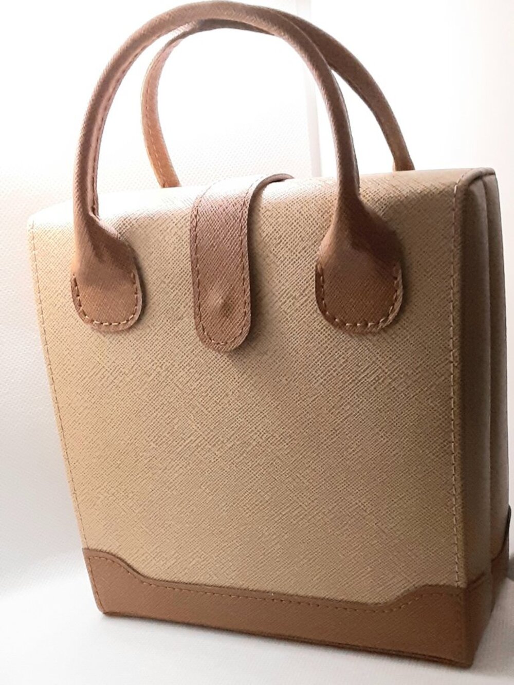 NEW suitcase style jewelry travel organizer